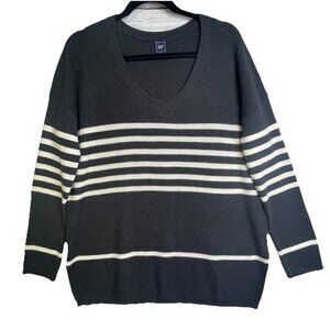 Gap Women's Sweater Size L Wool Blend Gray White Striped Long Sleeve